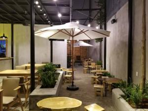 Mặt bàn gỗ me tây a 1