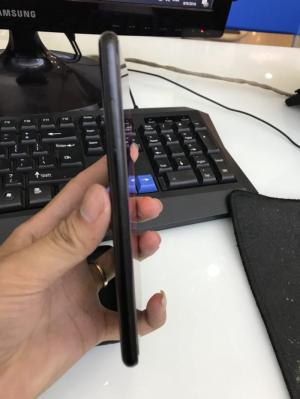 Xiaomi Mi Mix 2S chỉ bị tk Mi