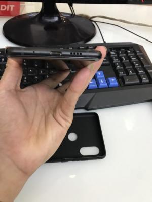 Xiaomi Mi Mix 2S chỉ bị tk Mi