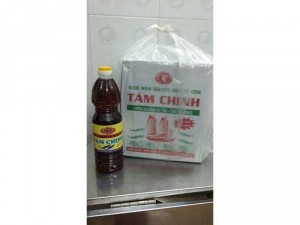 Nước mắm Tám Chinh, chai 1 lít