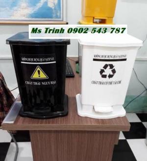 Thùng đựng rác y tế, thùng rác đạp chân 15 lít, thùng rác nắp lập 10 lít có logo y tế