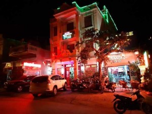 Bán khách sạn Tam giác Mạch Đồng Văn