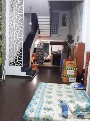 Nhà BIỆT THỰ TÂN BÌNH bán một trệt, 2 lầu, đảm bảo chính chủ.