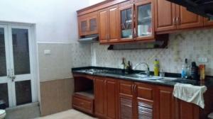 Nhà đẹp 8 tầng thang máy trên 30 phòng cho thuê