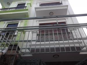 Đang cần bán gấp nhà mặt ngõ thành chung khu trung tâm