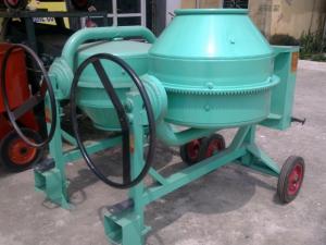 Máy trộn bê tông 250L