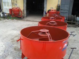 Máy trộn bê tông 250L