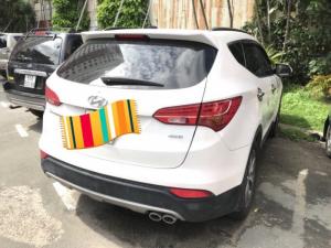Bán Hyundai Santafe 4WD 2.4AT màu trắng máy xăng số tự động biển Sài Gòn sản xuất 2015