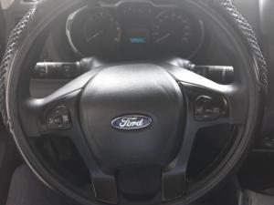 Bán Ford Ranger XLS 2.2AT máy dầu số tự động 1 cầu nhập Thái Lan 2016 biển Sài Gòn màu xanh