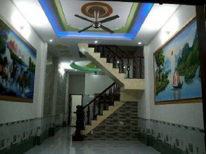 Gia đình chúng tôi cần bán gấp căn nhà 1 lầu 1 trệt diện tích 84 mét vuông