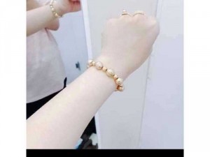 Kem body trắng da