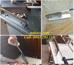 Máy chặt xương heo, móng giò thủ công gi