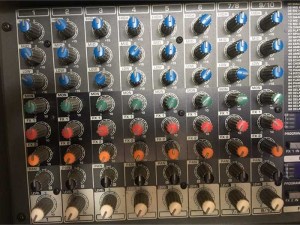 Behringer Europower PMP 1280S công xuất mạnh , Hàng tập đoàn Đức quốc xã chơi sân khấu gia đình