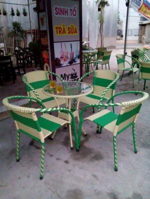 Cần bán 20 bộ bàn ghế Nhật cafe giả mây giá rẻ tại TP.HCM
