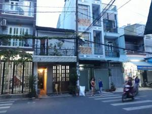 Bán Nhà MT Nguyễn Mỹ Ca, Gần Chợ Hiệp Tân, Q. Tân Phú DT 3.6x18m, 2 lầu ST