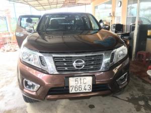 Bán tải Nissan NAVARA SL máy dầu số sàn 2 cầu điện nhập Thái Lan 2016 biển Sài Gòn màu cà phê nâu