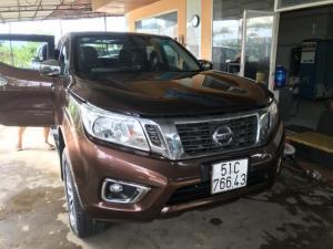Bán tải Nissan NAVARA SL máy dầu số sàn 2 cầu điện nhập Thái Lan 2016 biển Sài Gòn màu cà phê nâu