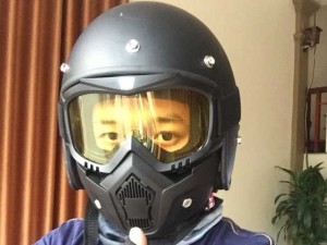 Mặt nạ BEON dùng cho nón bảo hiểm 3/4