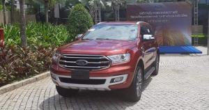 Ford Everest Titanium 2018 2.0 hộp số 10 cấp