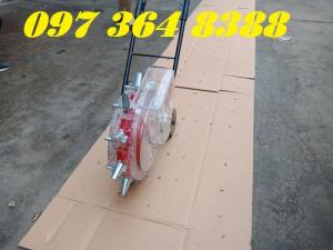 máy trỉa đậu phộng