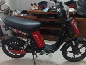 Cần bán để về em xe máy