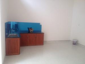 Bán 2 Căn Nhà Hẻm Lạc Long Quân
