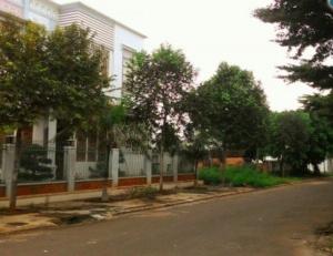 Bán lô biệt thự đường Lê Văn Nhiễu, 285m2
