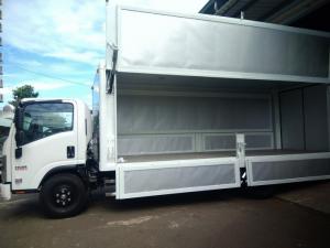 Bán xe tải isuzu 5t5 thùng cánh dơi - Trả trước 200 triệu giao luôn xe - Gọi 0978015468 (Mr Giang 24/24)