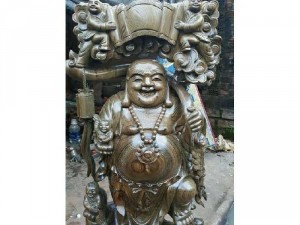 Tượng di lặc đứng tiền