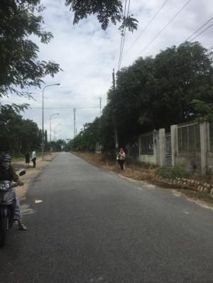 Đất căn cứ núi Dinh