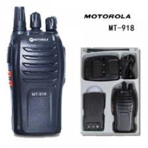 Bộ đàm giá rẻ Motorola MT-918 Trọn bộ bao gồm:
Thân máy MT-918, Antenna- Pin Lithium Battery, Bazz cài lưng, sạc bàn, Dây đeo, Hướng dẫn sử dụng