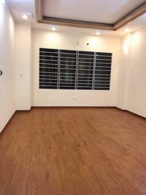 Bán nhà gần bến xe nước ngầm thanh trì hà nội dt 65mx4T. oto cạnh nhà.