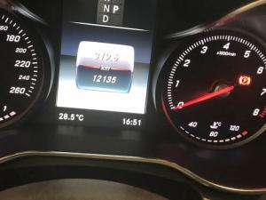 Bán xe Mercedes C250 cũ đăng ký 2018 màu Nâu chạy 12135 km còn rất mới giá rẻ.