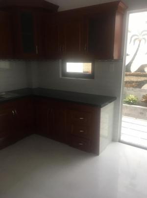 Cần bán căn nhà tại hẻm 156 Nguyễn Hữu Dật, diện tích 4 x 15, sổ hồng.