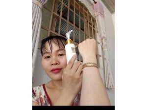 Kem Tắm Trắng Mềm