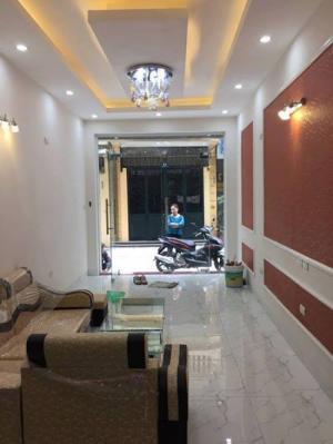 Săn ngay nhà đẹp 5 tầng, nội thất long lanh, phố Trường Chinh
