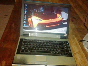 Laptop giá siêu rẻ