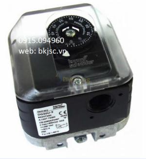 Công tắc áp suất DG50U-3