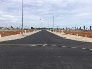 Sang đất nền trung tâm hành chính