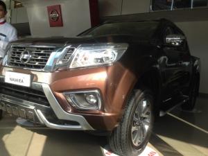 Nissan Navara EL 2.5l số tự động 1 cầu manh me