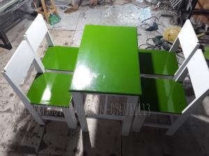 Bàn ghế trà sữa, ăn vặt giá rẻ.