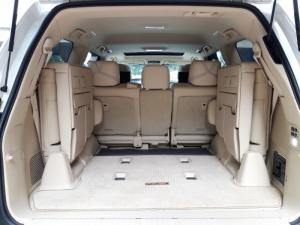 Lexus lx570 2015 màu trắng