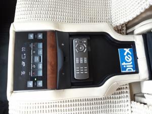 Lexus lx570 2015 màu trắng