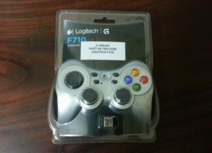 Tay game không dây Logitech F710