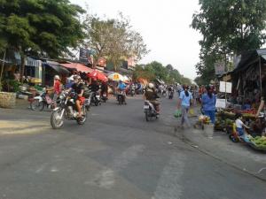 Cần bán gấp 1200m2 đất mặt tiền chợ thị xã Bình Dương
