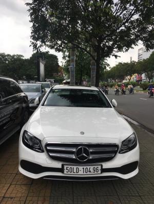 Bán E250 Trắng-2017 , chạy 6.000km, xe chính hãng , trả góp với lãi suất chỉ 0,68%/tháng