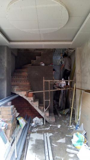 Bán gấp căn nhà hẻm 82, DT sàn 80m2. Quận 9