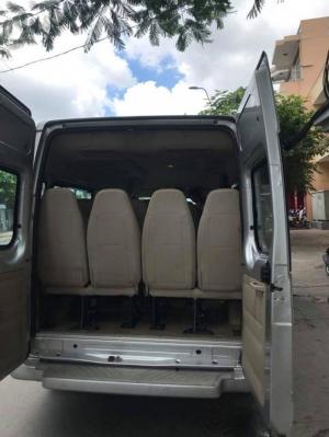 Gia đình cần bán Transit 2014, số sàn, máy dầu, màu bạc