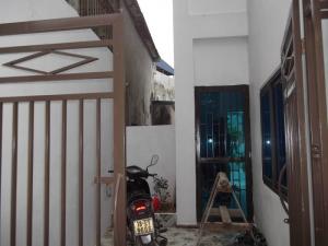 Đang Cần Bán Gấp Nhà Đường Kênh Ngay Vòng Xuyến Đông A