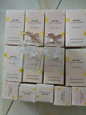 Nước hoa dòng Daisy
